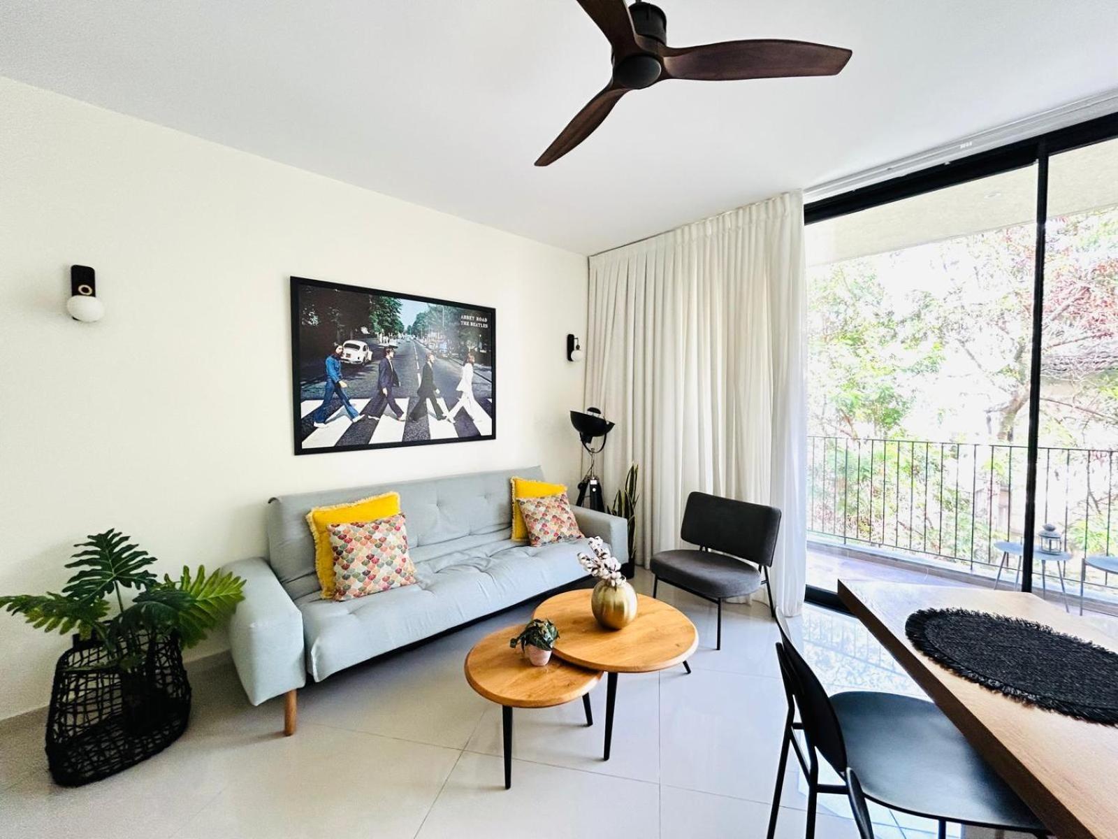 Tel-Aviv Center, Near The Beach, Terrace, 2 People المظهر الخارجي الصورة